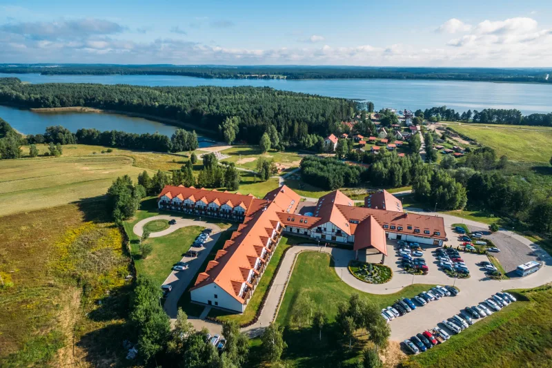 budynek hotelowy z lotu ptaka